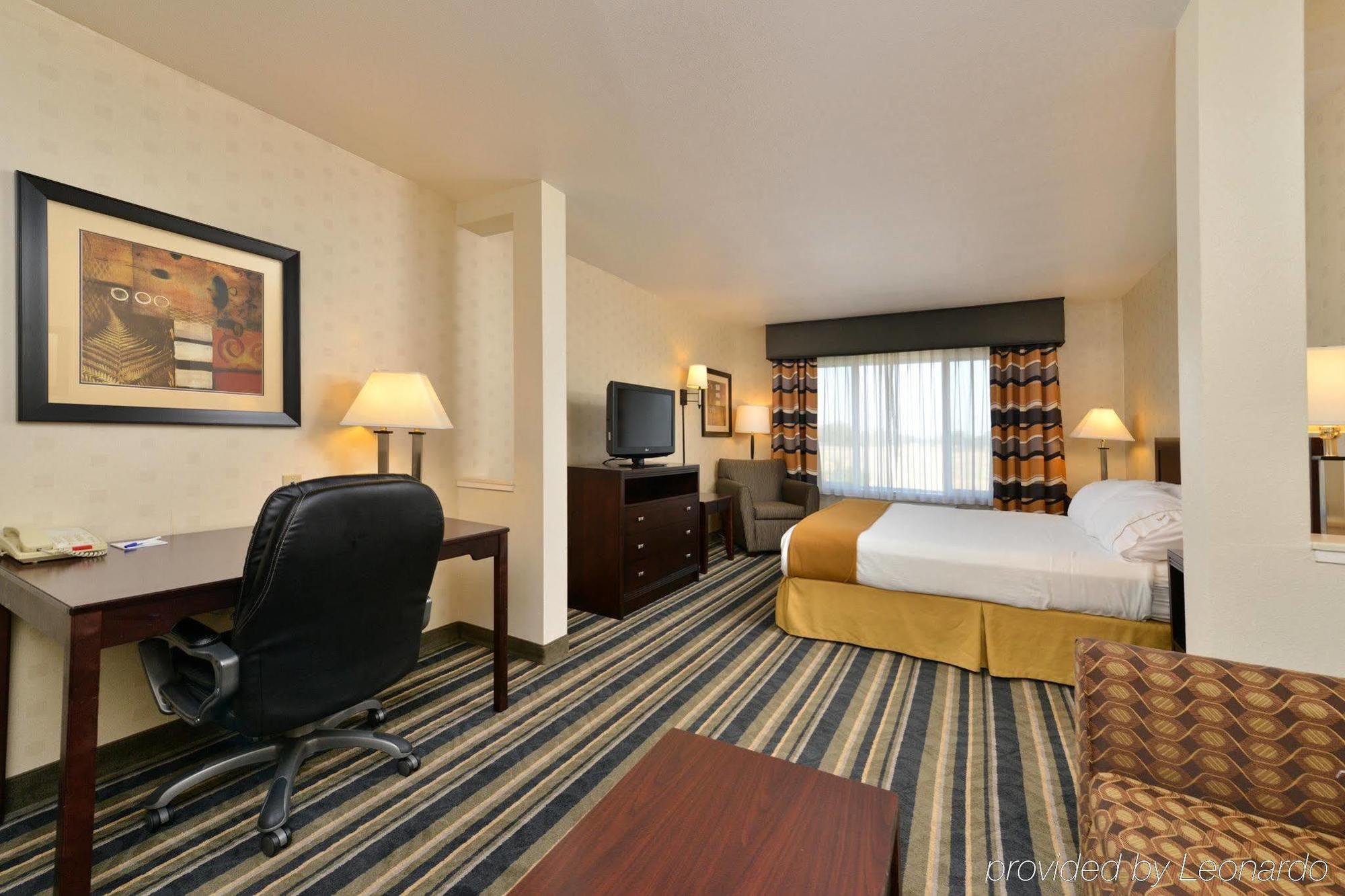 Holiday Inn Express Elk Grove West I-5 By Ihg Екстер'єр фото